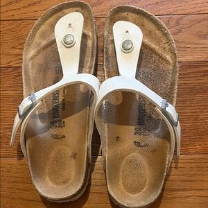 Birkenstock Gizeh White Leather Sandals